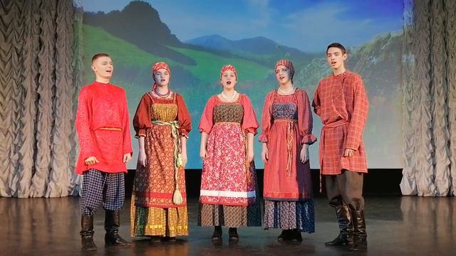 Фольклорный ансамбль "Сибирочка" - Как по морю смотреть онлайн