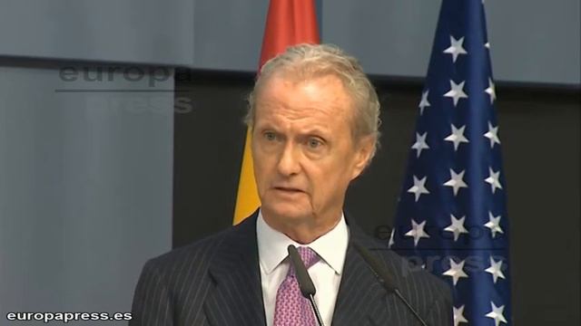 Morenés sobre compromiso con la crisis de refugiados смотреть онлайн