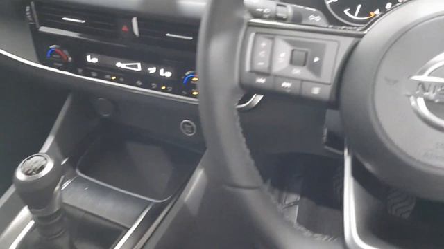 221D6223 - 2022 Nissan QASHQAI QQ 1.3 HYB SV MY21 4DR 34,995 смотреть онлайн