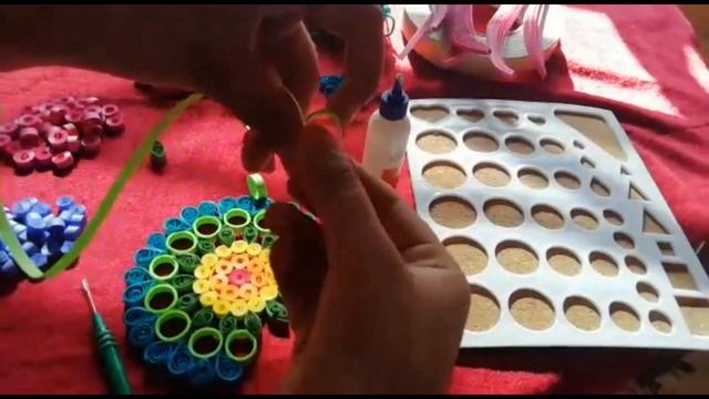 Simple Wall Decoration with Quilling Paper (Part 1) смотреть онлайн