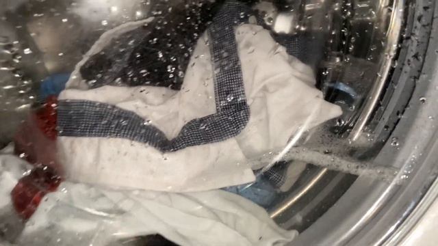 РЕЖИМ «ОСВЕЖИТЬ»| СТИРКА БЕЗ СТИРАЛЬНОГО ПОРОШКА| ДЕЛИКАТНАЯ 40°+Интенсивная без полосканий и отжим смотреть онлайн