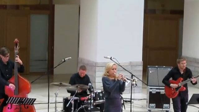 The Tine Thing Helseth Quintet (Норвегия) Astor Piazzolla -- Oblivion смотреть онлайн