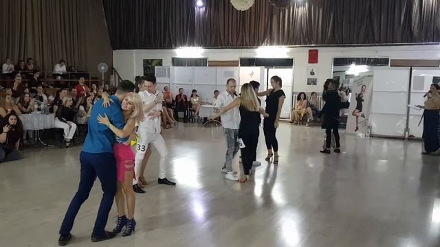 Copa de Oro 2018 - Bachata Libre - Intermedios 1/2 финала (1 заход) смотреть онлайн