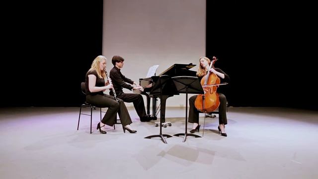 Chimaera Trio - M. Glinka - Drei Russische Lieder - 3. Andante mosso смотреть онлайн