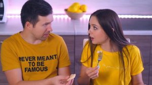 ХОЛОДНОЕ против ГОРЯЧЕГО челлендж! Горячая еда против замороженной ? Эльфинка