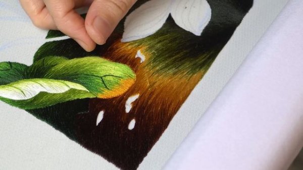 Step by Step, I designed and embroidered this beautiful lotus embroidery pattern