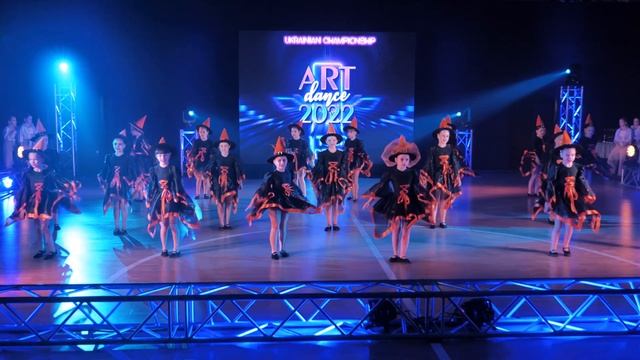 Ансамбль «Сувенир» - «Шабаш Ведьм». Чемпионат «ART DANCE 2022» г. Одесса 06.11.2021 (1-й тур) смотреть онлайн
