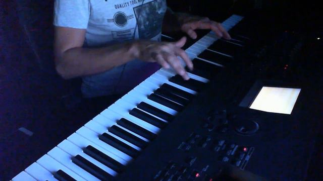 New synth bass theme смотреть онлайн