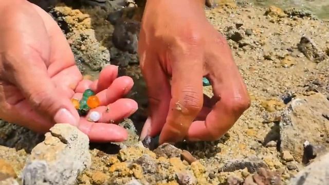 Perfect! Catch the giant pearl oysters and find the perfect gold pearls. смотреть онлайн