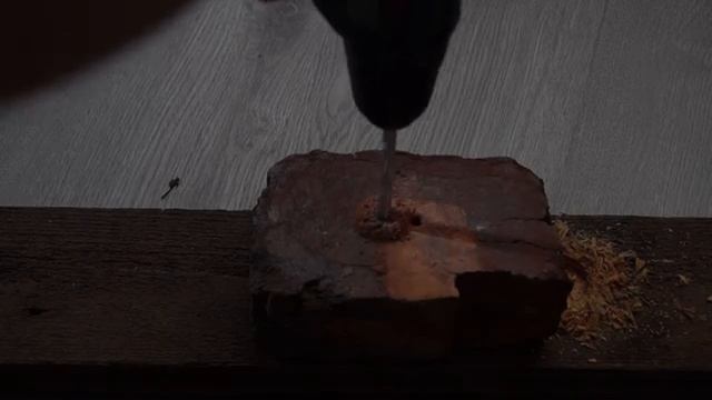 Сверление кирпича дрелью-шуруповертом Bosch UniversalDrill 18V 06039D4005 смотреть онлайн