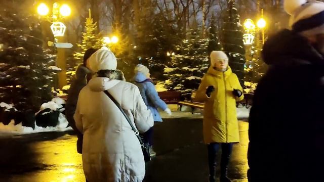 Я СТОЛЬКО ЛЕТ ТЕБЯ ИСКАЛ!???/ТАНЦЫ В ПАРКЕ ГОРЬКОГО ХАРЬКОВ ЯНВАРЬ 2022 смотреть онлайн