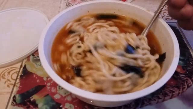 Обзор на вьетнамский доширак, запарики, бомж пакеты