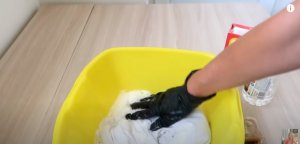 НЕОБЫЧНЫЙ СПОСОБ отбелить пожелтевшие вещи и вывести пятна