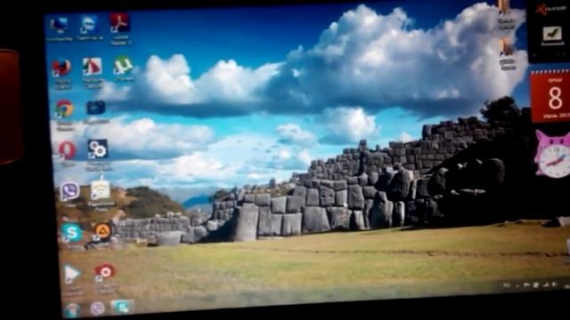 как убрать вертикальные полосы на экране