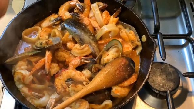 Frutti Di Mare Pasta смотреть онлайн