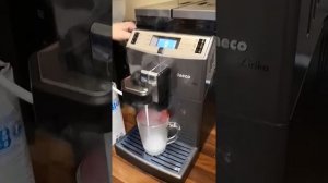 Кофемашина Saeco Lirika, приготовление кофе