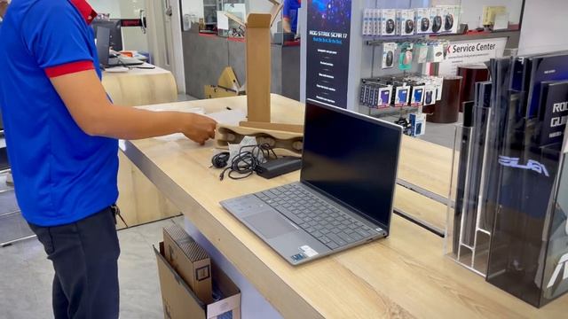 Unboxing Dell Inspiron 13 - 5310, Intel i5 11th Gen + EVO Chip #inspiron #unboxing #dell_inspiron смотреть онлайн