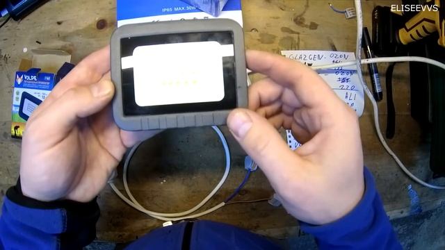 сравнительный тест недорогих светодиодных прожекторов смотреть онлайн