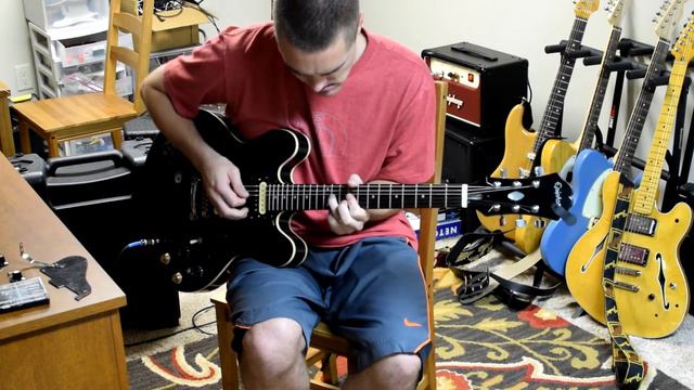 Quick Comparison - Epiphone Dot vs. Fender Starcaster смотреть онлайн