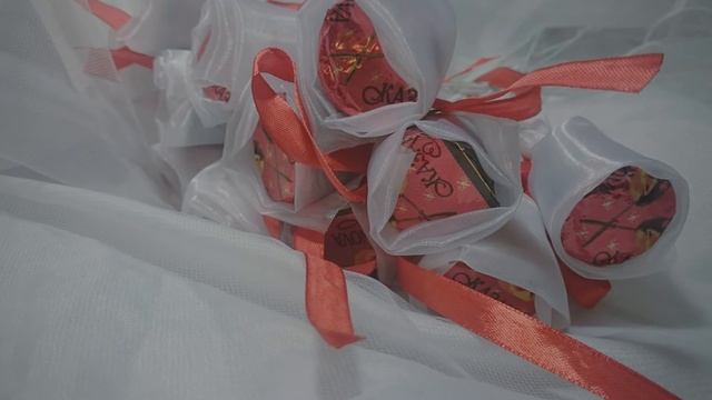 Букет из конфет в органзе смотреть онлайн