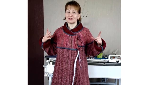 Вязание двуслойного пальто на вязальной машине Silver Reed 840 Осталось сделать петли. #shorts смотреть онлайн