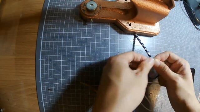 [Leather Craft] How To Make A Braided Leather Bracelet