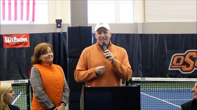 Cowboy tennis a family atmosphere смотреть онлайн