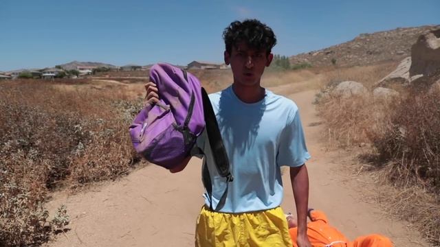 Dora The Explorer Goes to Area 51 (Parody) смотреть онлайн