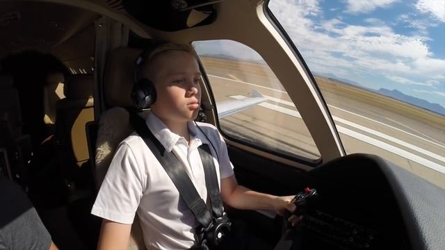 Caden Urschel Flying Citation M2 смотреть онлайн