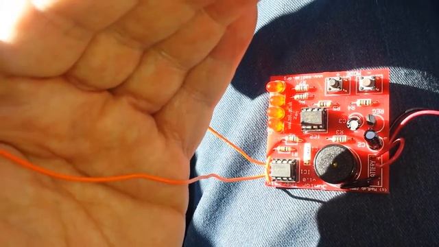 Theremin kit, $20 you can build yourself in about half an hour смотреть онлайн