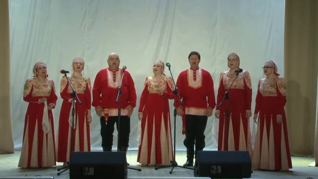 Народный коллектив ансамбль народной песни "Ярилин день" - "На горе, на гороньке" смотреть онлайн