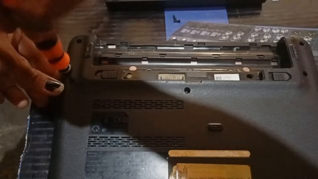 Cara Bongkar Buka Keyboard Notebook Dell Inspiron Mini 1018 смотреть онлайн