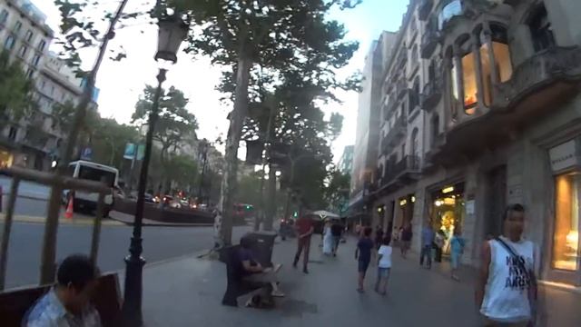 Gaudi ИСПАНИЯ ГАУДИ ДОМ МИЛА, БАЛЬО БЕГ ПО БАРСЕЛОНЕ смотреть онлайн