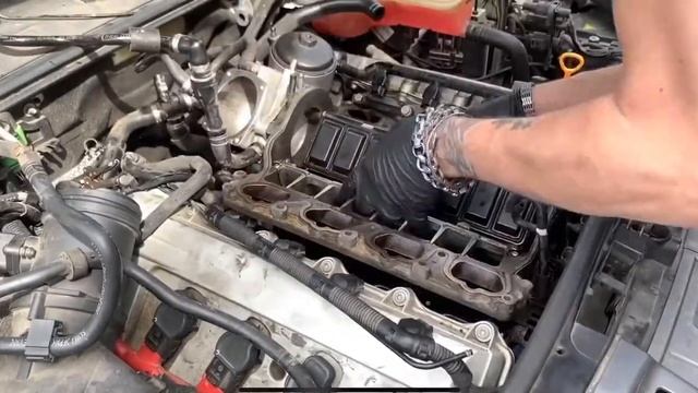 Audi 4.2 oil leak (hard to find). FIXED. смотреть онлайн