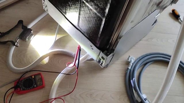 Заменить шланг подачи воды в посудомоечную машину на другой. Посудомоечная не набирает воду смотреть онлайн