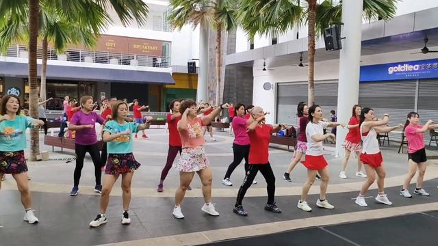 Zumba ZIN104 Zibi Umbum | Afrobeat / hip hop / Salsa | Zumba Fitness | Dance Workout смотреть онлайн