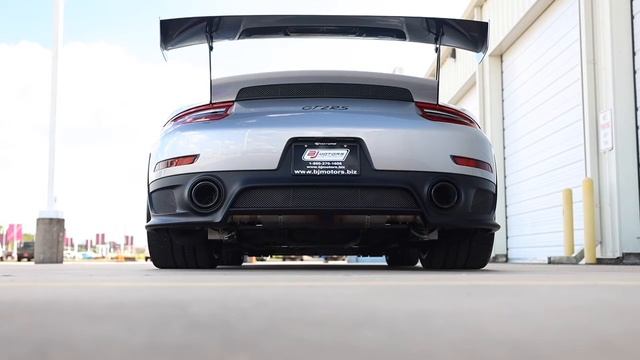 2018 Porsche 911 GT2RS Weissach with 689 Miles смотреть онлайн