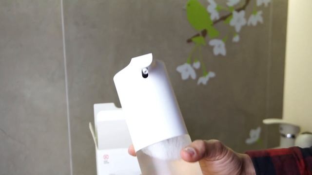 Дозатор жидкого мыла Xiaomi / Диспенсер Xiaomi с функцией вспенивания смотреть онлайн