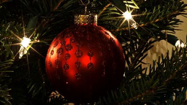 Песни для новогоднего застолья. Ура, Новый Год уже...