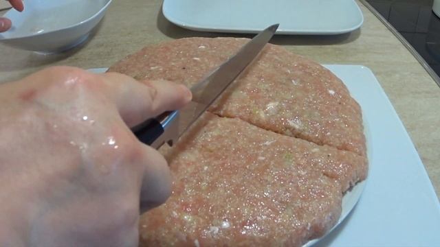 Фрикадельки по-шведски из индейки в сливочном соусе/Albóndigas en sueco смотреть онлайн