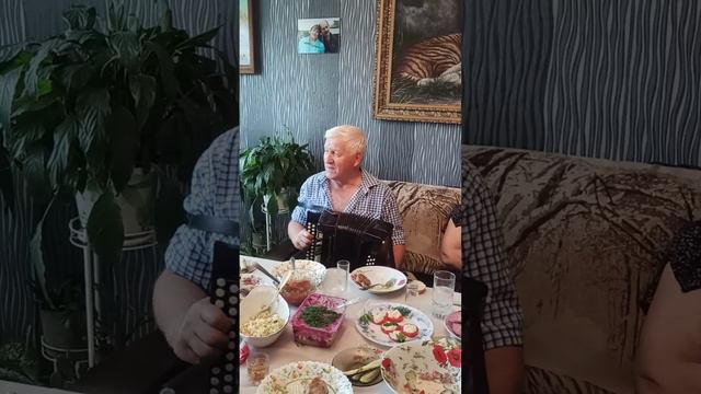 От чего у нас в поселке у девчат переполох смотреть онлайн