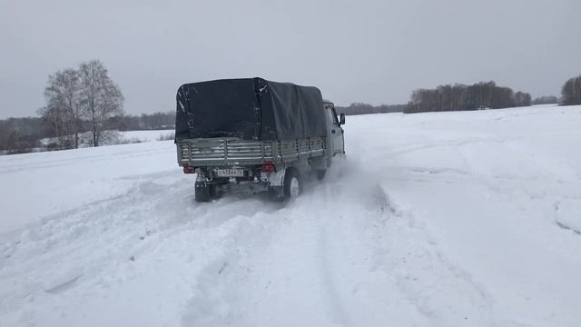 УАЗ 3303 испытание по снегу #2 смотреть онлайн