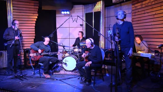 Tony Senatore and friends featuring Steve Swallow смотреть онлайн