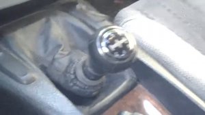 Ремонт рычага переключения передач на Омеге б