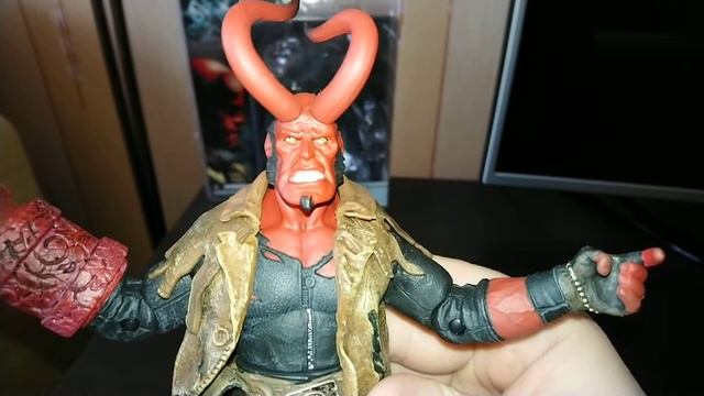 Фигурка Hellboy / Previews Exclusive (Review) (Mezco) (Исчадие / Эксклюзивная Первая Версия) (Обзор