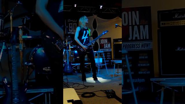 Nita strauss - the trooper (ibanez clinic) смотреть онлайн