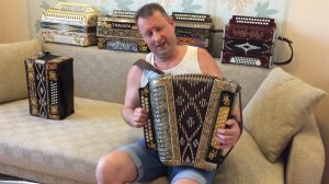 Паша гармонист  - новая гармонь ( наигрыши на гармошке )