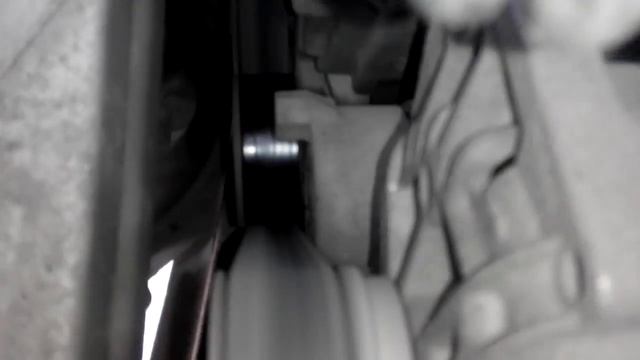 Звук двигателя Меган 2 смотреть онлайн