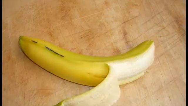 Run Away Banana смотреть онлайн