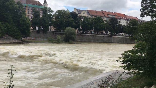 Munchen Germaniya Isar daryosi (Изар) смотреть онлайн